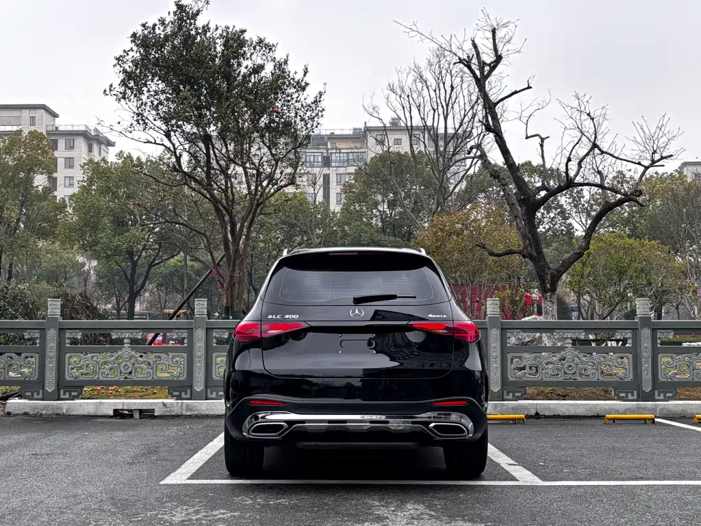 Mercedes-Benz Mercedes-Benz GLC 2025 GLC 300 L 4MATIC Dynamic Model 5-Seat 2025 - thumbnail 5