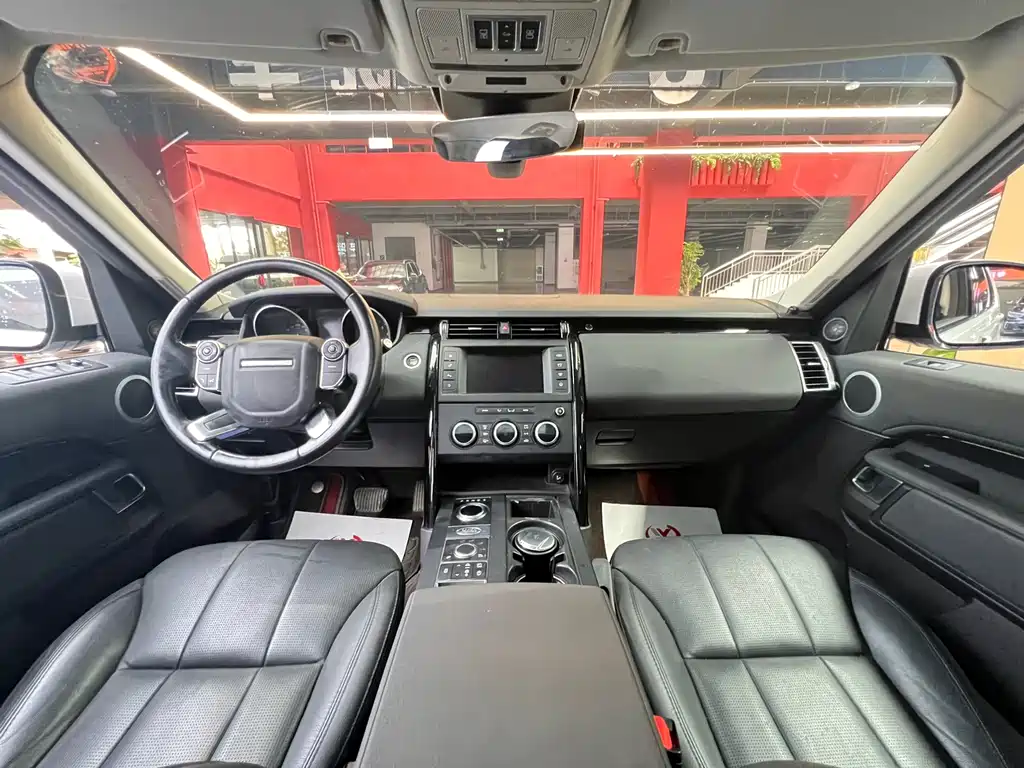 Land Rover Discovery 2017 3.0 SC V6 SE 2018 - thumbnail 12