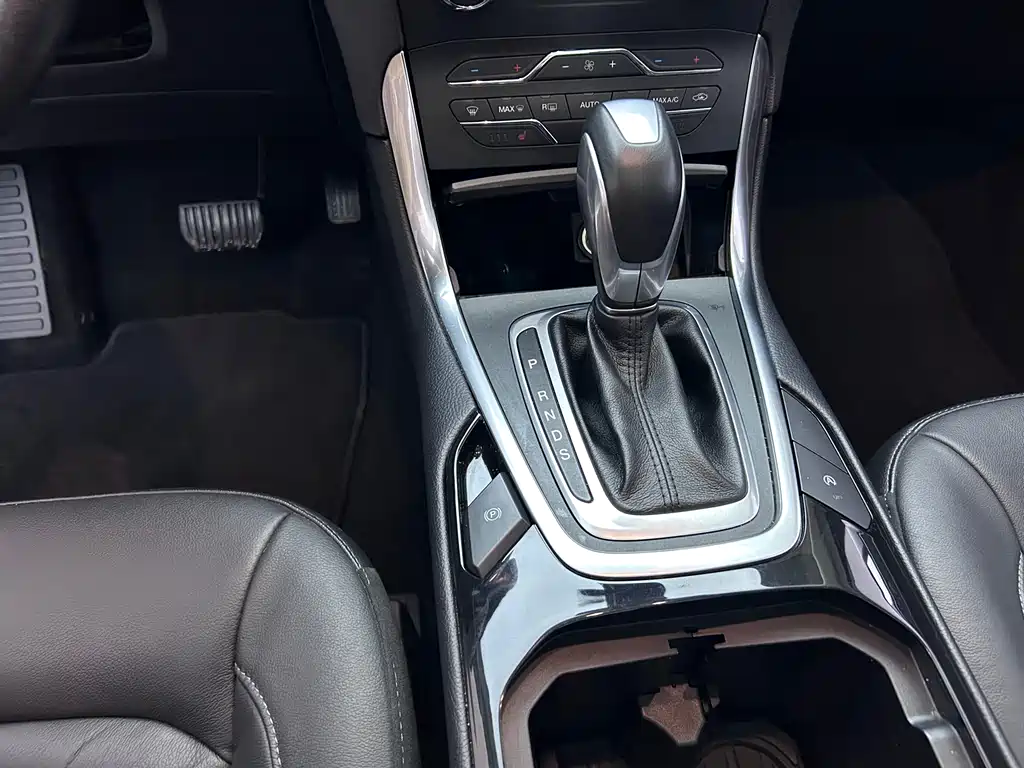 Ford Ford Edge 2018 EcoBoost 245 AWD SEL 7-seater 2018 - thumbnail 17