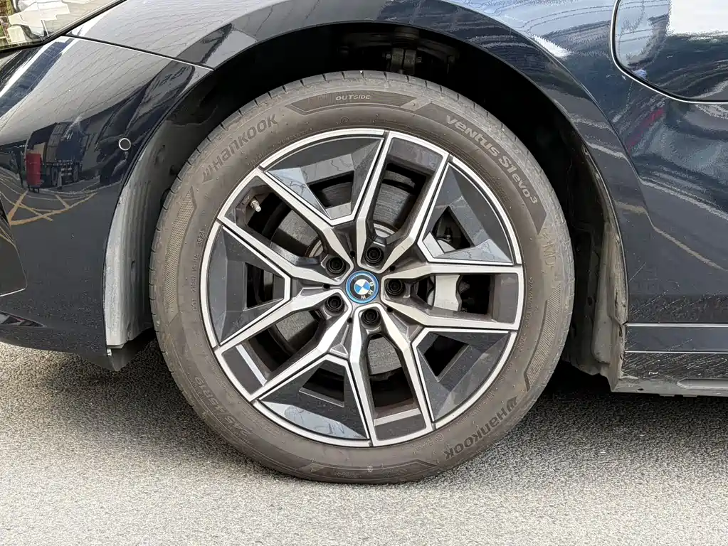 BMW BMW i5 2025 eDrive 40L M Sport Package 2025 - thumbnail 7