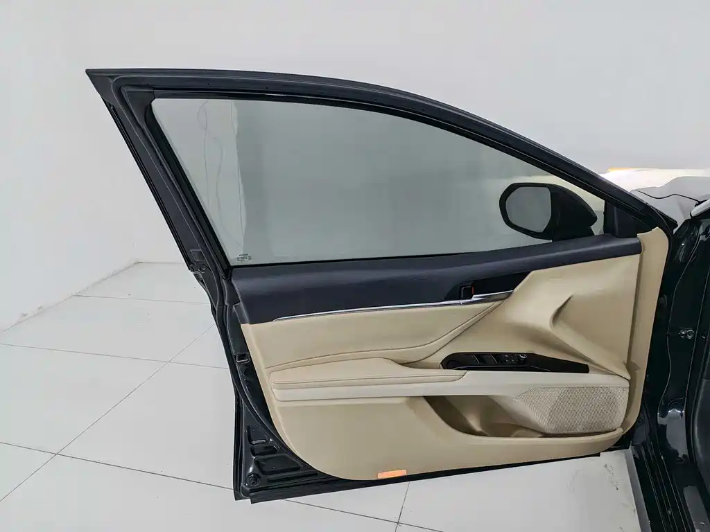 Toyota Toyota Camry 2021 2.0G Luxury Edition 2022 - thumbnail 11