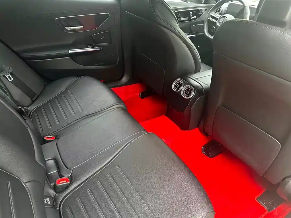 Mercedes-Benz Mercedes-Benz C-Class 2023 C 260 L Sport Edition 2023 - thumbnail 15