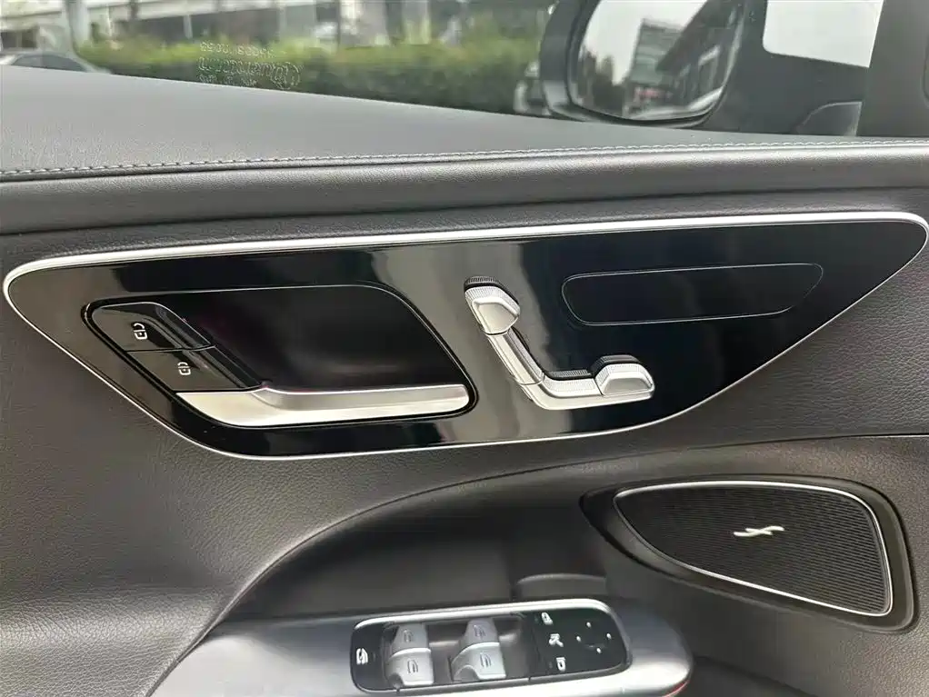 Mercedes-Benz Mercedes-Benz C-Class 2023 C 260 L Sport Edition 2023 - thumbnail 17