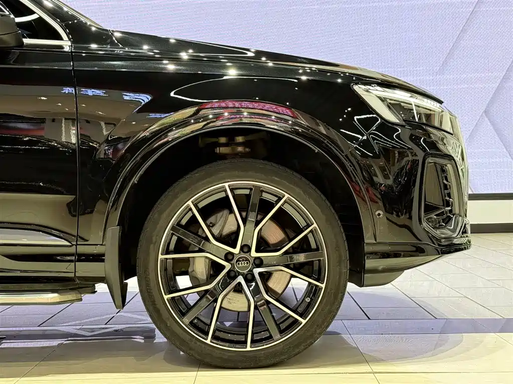 Audi Audi Q7 2025 55 TFSI quattro S line Premium 2025 - thumbnail 7