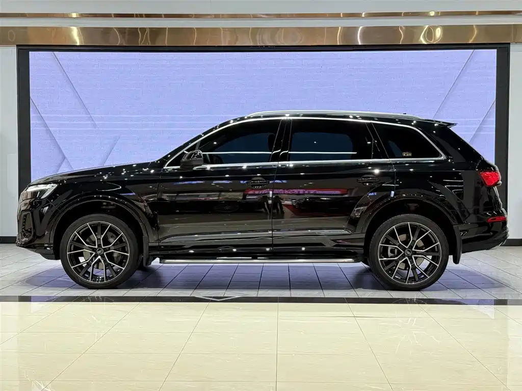 Audi Audi Q7 2025 55 TFSI quattro S line Premium 2025 - thumbnail 9