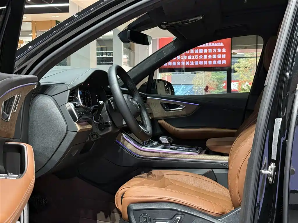 Audi Audi Q7 2025 55 TFSI quattro S line Premium 2025 - thumbnail 18