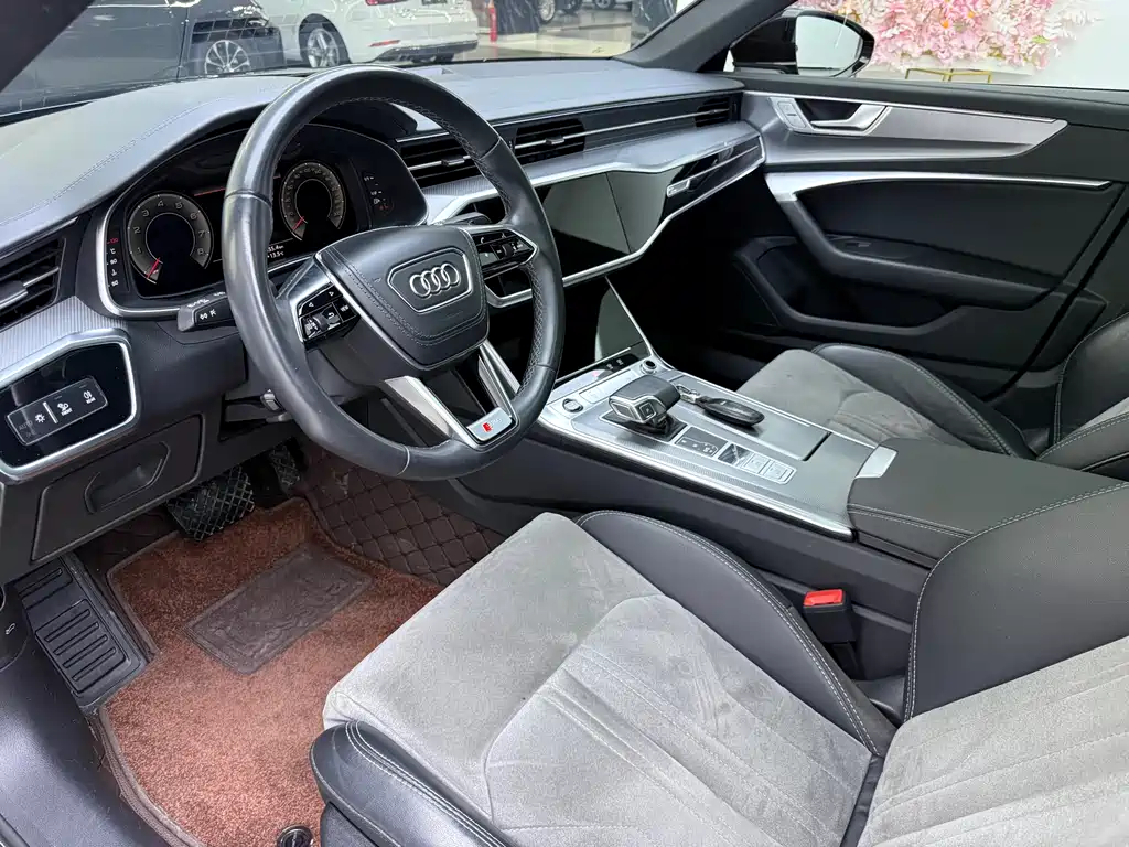 Audi Audi A6L 2023 40 TFSI Luxury Dynamic Model 2023 - thumbnail 12