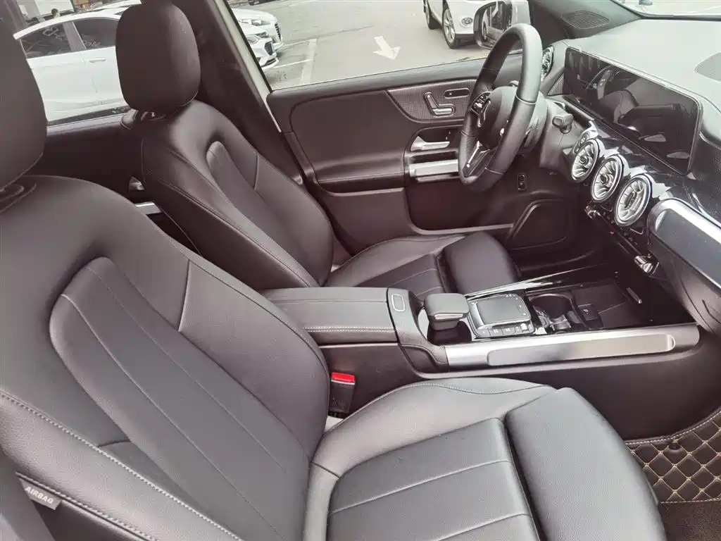 Mercedes-Benz Mercedes-Benz GLB 2023 GLB 220 Style 2023 - thumbnail 8