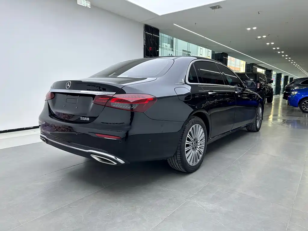 Mercedes-Benz Mercedes-Benz E-Class 2021 E 300 L Fashion Edition 2021 - thumbnail 3