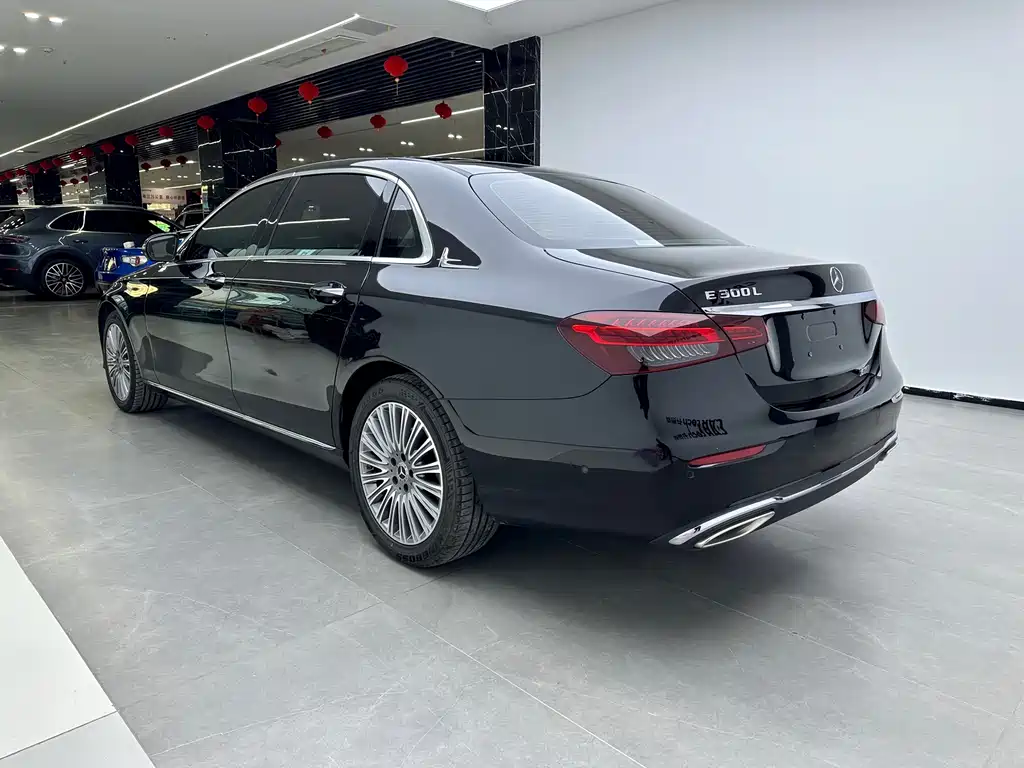 Mercedes-Benz Mercedes-Benz E-Class 2021 E 300 L Fashion Edition 2021 - thumbnail 4