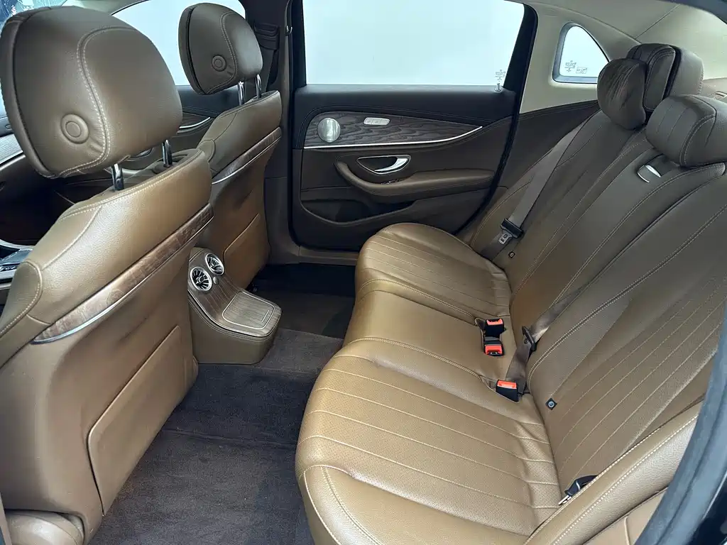 Mercedes-Benz Mercedes-Benz E-Class 2021 E 300 L Fashion Edition 2021 - thumbnail 12
