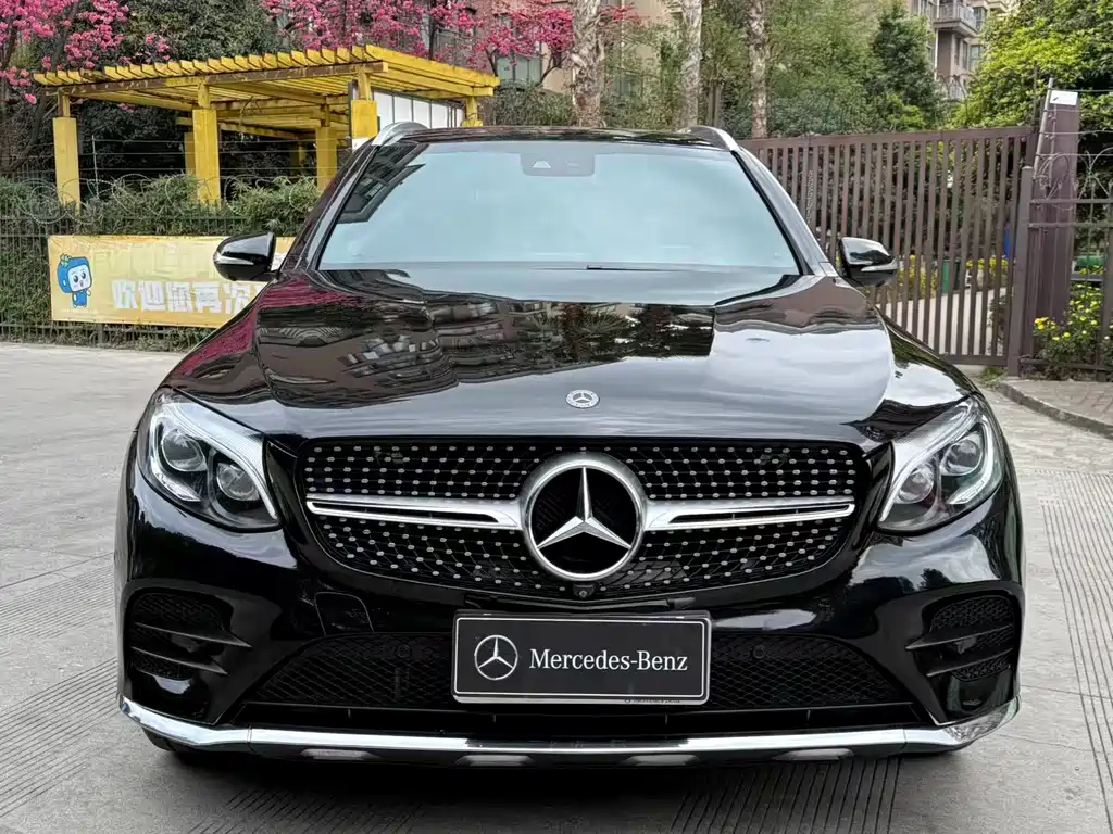 Mercedes-Benz Mercedes-Benz GLC 2018 GLC 300 4MATIC Luxury Model 2018 - thumbnail 3