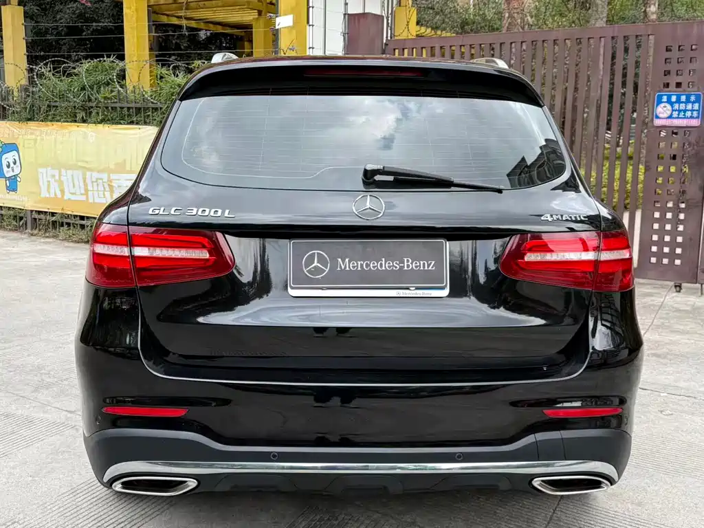 Mercedes-Benz Mercedes-Benz GLC 2018 GLC 300 4MATIC Luxury Model 2018 - thumbnail 6