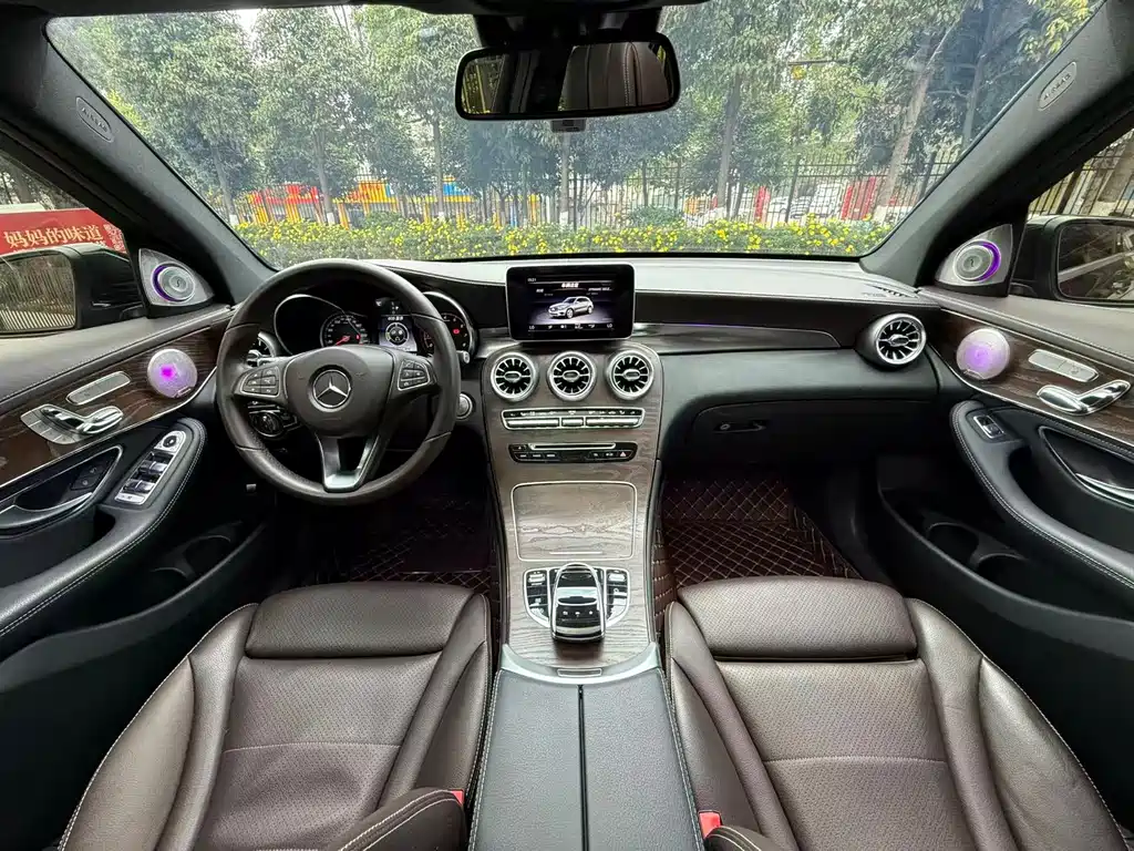 Mercedes-Benz Mercedes-Benz GLC 2018 GLC 300 4MATIC Luxury Model 2018 - thumbnail 21