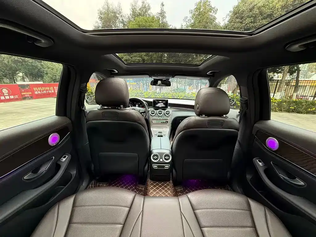 Mercedes-Benz Mercedes-Benz GLC 2018 GLC 300 4MATIC Luxury Model 2018 - thumbnail 28