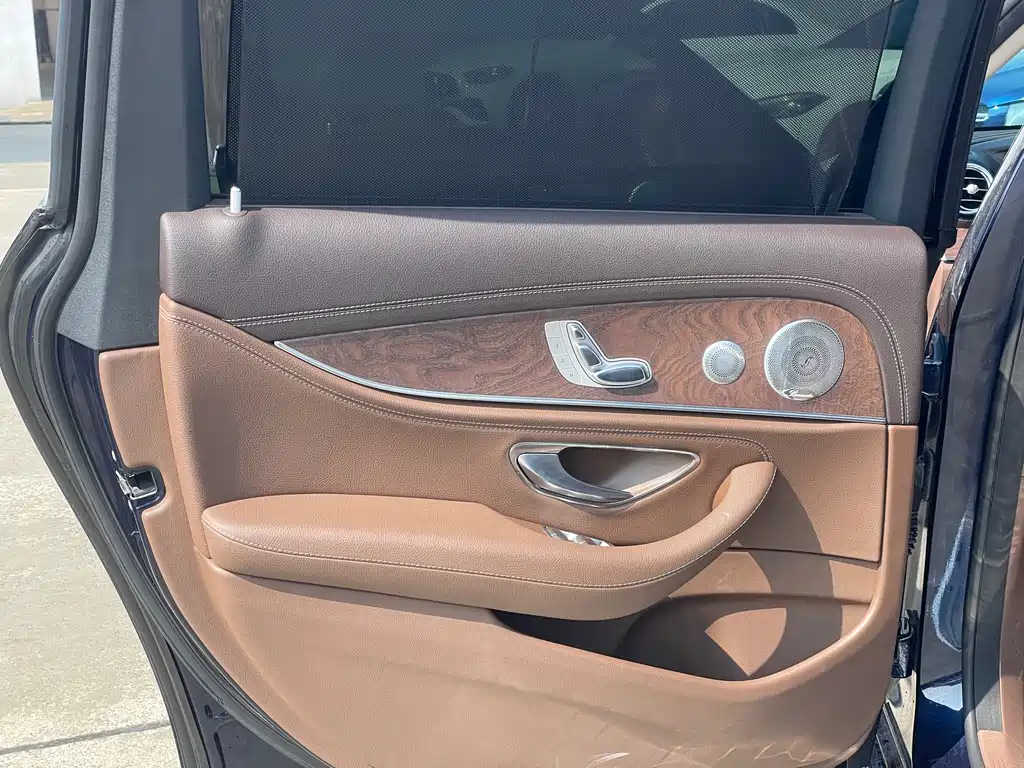 Mercedes-Benz Mercedes-Benz E-Class 2020 Model Year Facelift E 300 L Special Edition 2020 - thumbnail 16