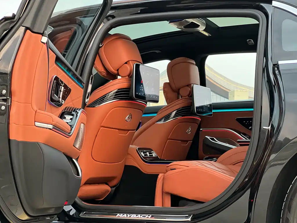 Mercedes-Benz Maybach S-Class 2021 S 580 4MATIC 2022 - thumbnail 5