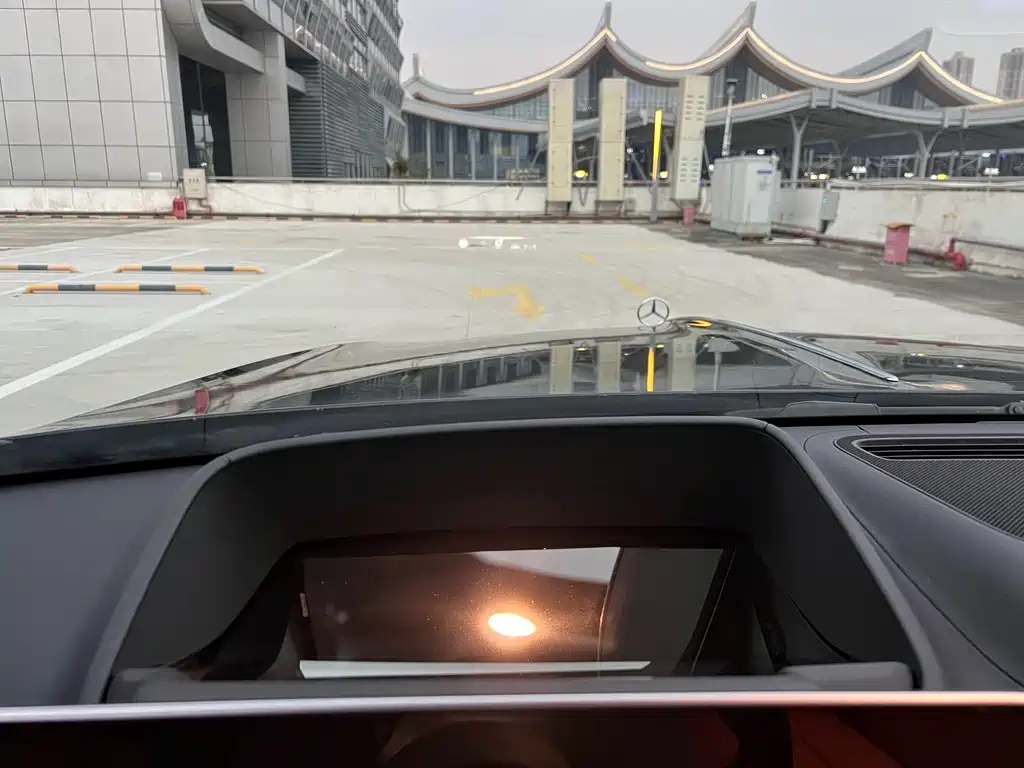Mercedes-Benz Maybach S-Class 2021 S 580 4MATIC 2022 - thumbnail 17