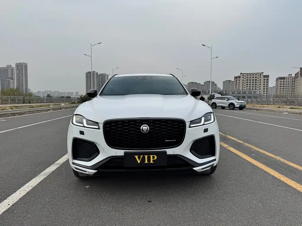 Jaguar Jaguar F-PACE 2024 P250 R-Dynamic SE 2024 - thumbnail 2