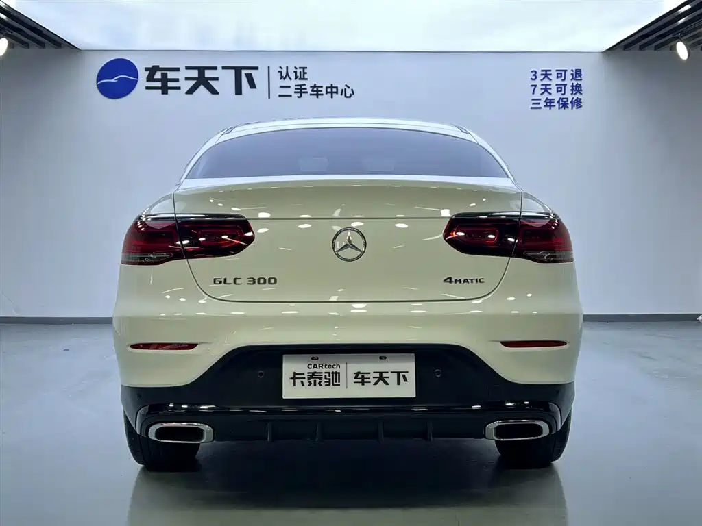 Mercedes-Benz Mercedes-Benz GLC Coupe 2021 GLC 300 4MATIC AMG Line Coupé SUV 2021 - thumbnail 6