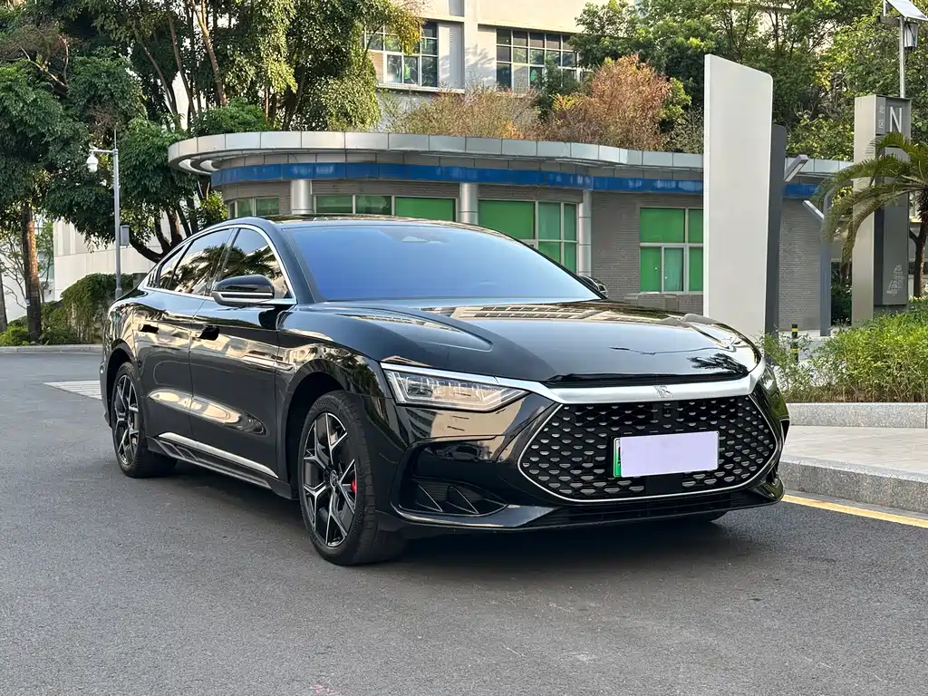 BYD BYD Han 2024 DM-i Glory Edition 200KM Flagship Model 2024 - thumbnail 3