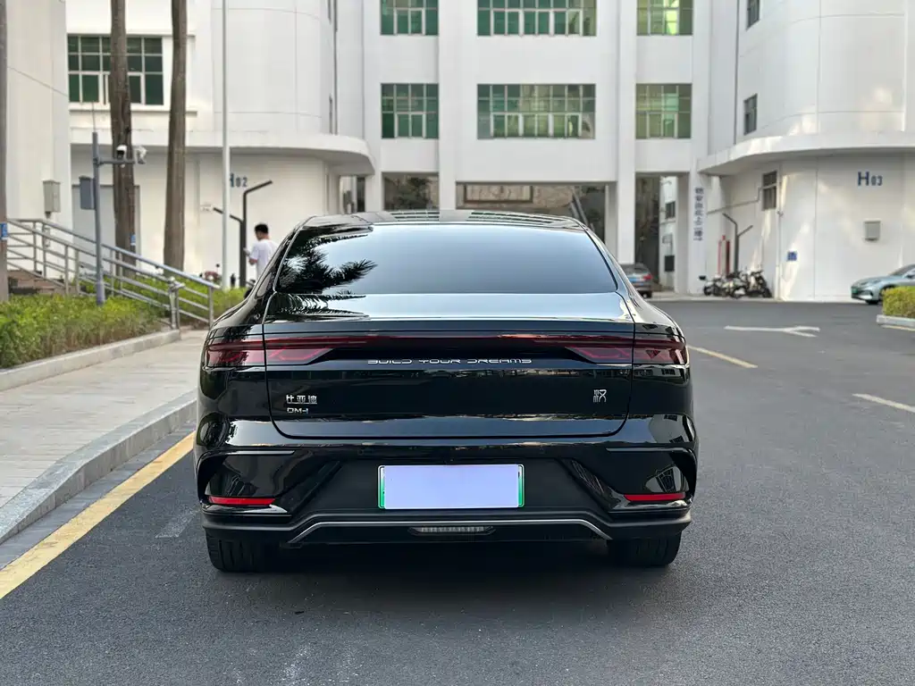 BYD BYD Han 2024 DM-i Glory Edition 200KM Flagship Model 2024 - thumbnail 5