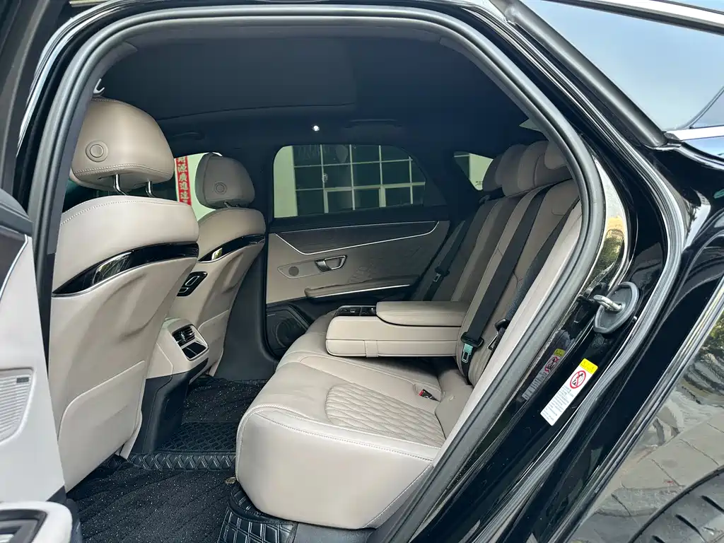 BYD BYD Han 2024 DM-i Glory Edition 200KM Flagship Model 2024 - thumbnail 9
