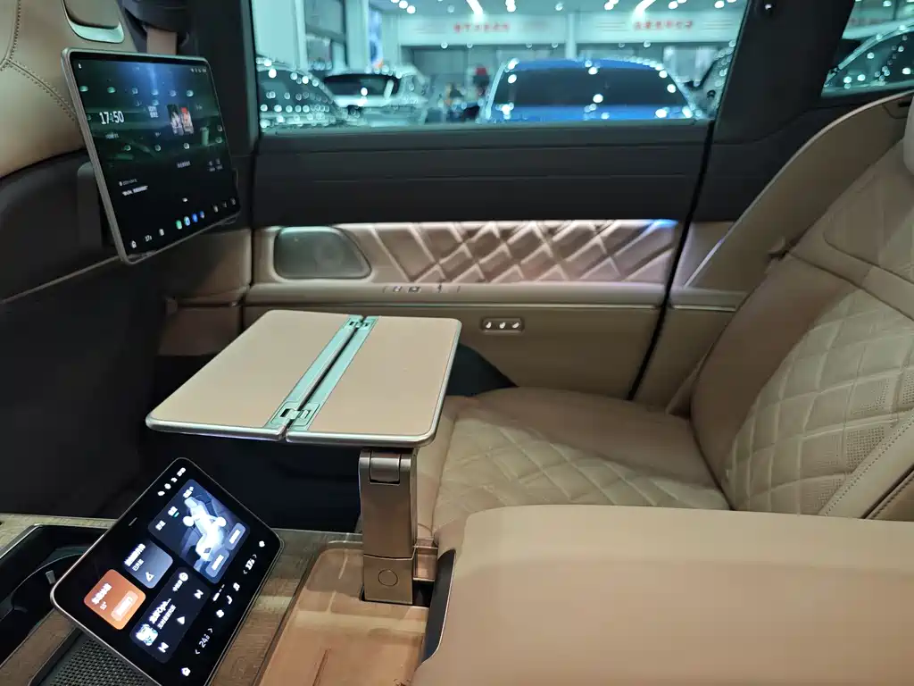NIO NIO ET9 2025 102kWh Signature Edition 2025 - thumbnail 6