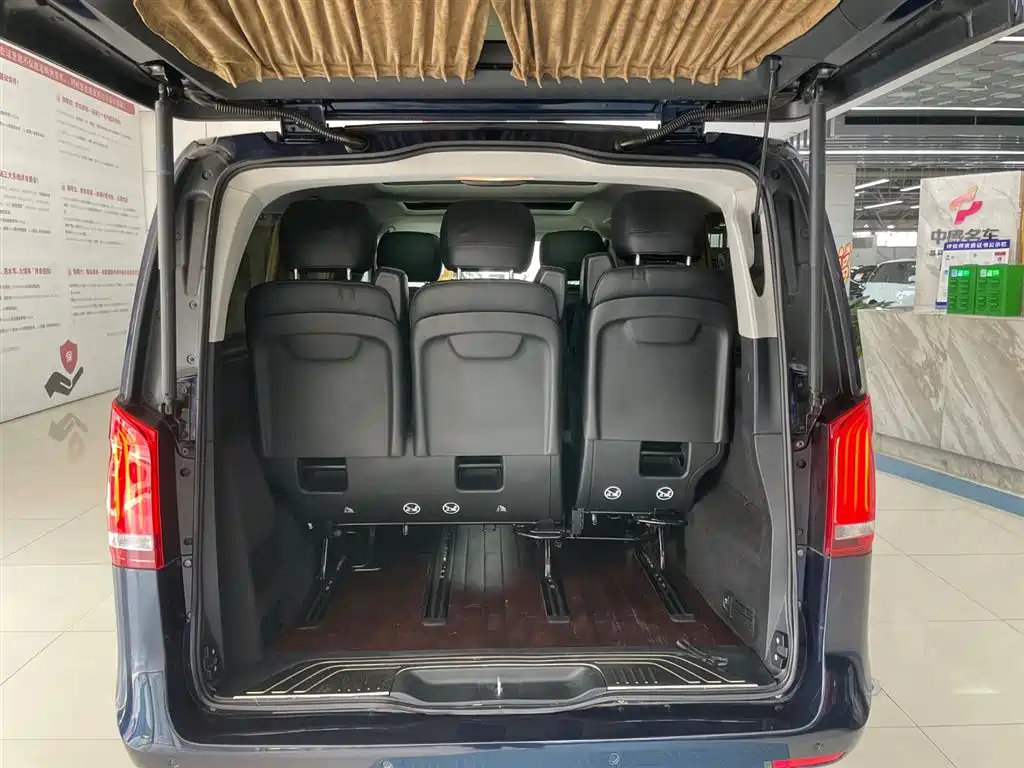 Mercedes-Benz Mercedes-Benz V-Class 2017 V 260 L Edition 2018 - thumbnail 28