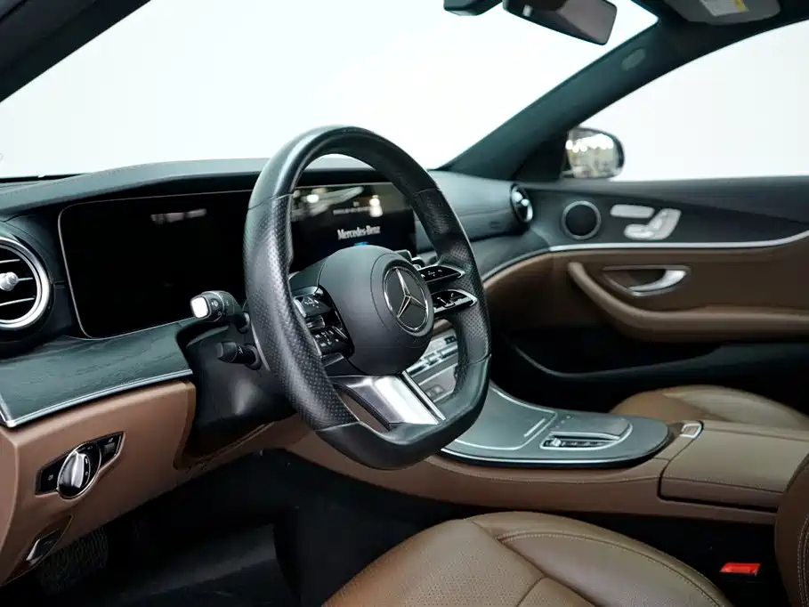 Mercedes-Benz Mercedes-Benz E-Class 2021 Model Year Facelift E 300 L Sport Style 2021 - thumbnail 3