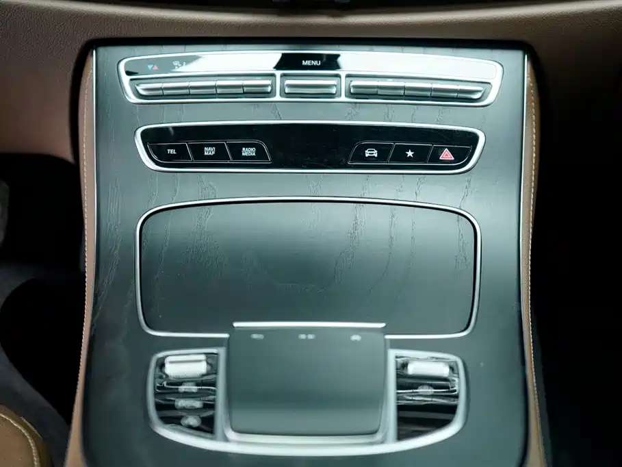 Mercedes-Benz Mercedes-Benz E-Class 2021 Model Year Facelift E 300 L Sport Style 2021 - thumbnail 12