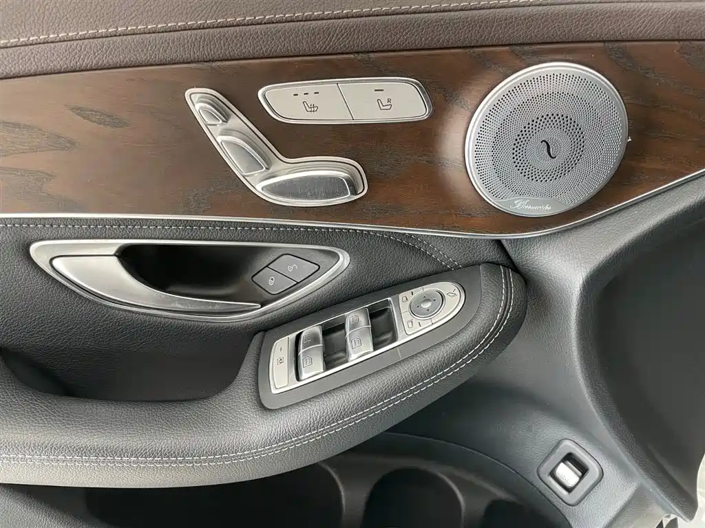 Mercedes-Benz Mercedes-Benz GLC 2020 GLC 260 L 4MATIC Luxury 2019 - thumbnail 10