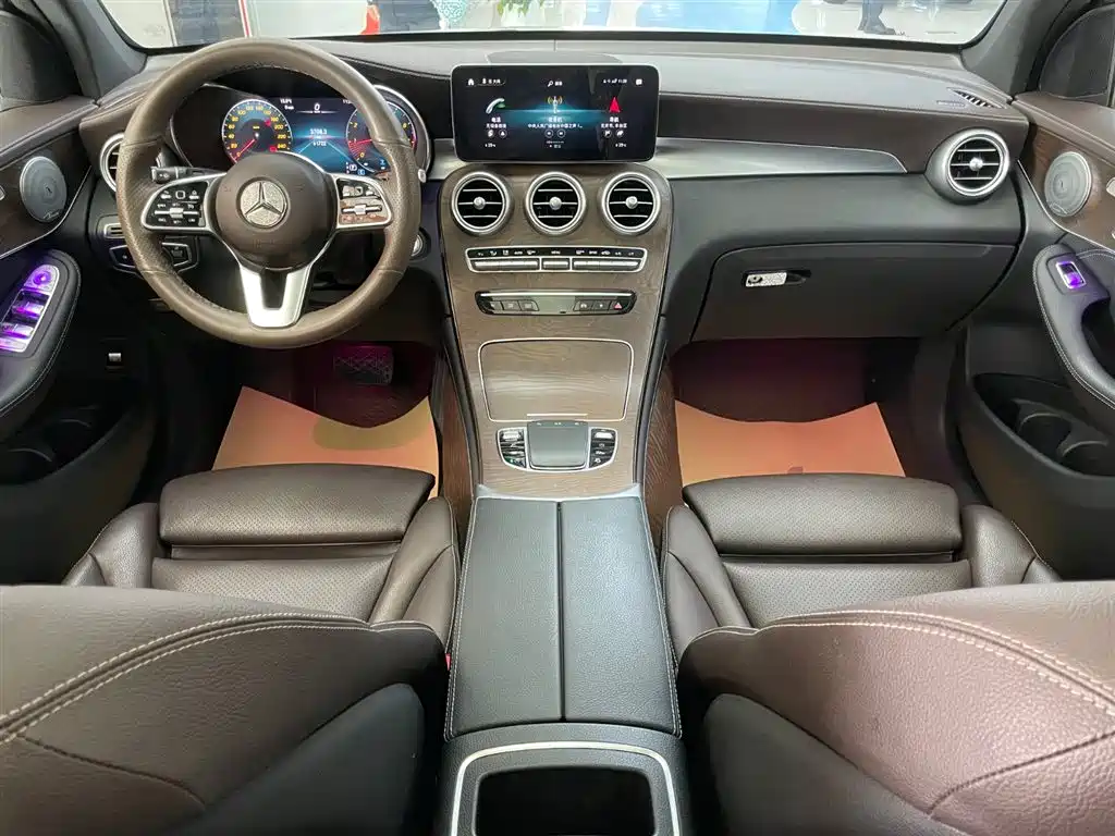 Mercedes-Benz Mercedes-Benz GLC 2020 GLC 260 L 4MATIC Luxury 2019 - thumbnail 17
