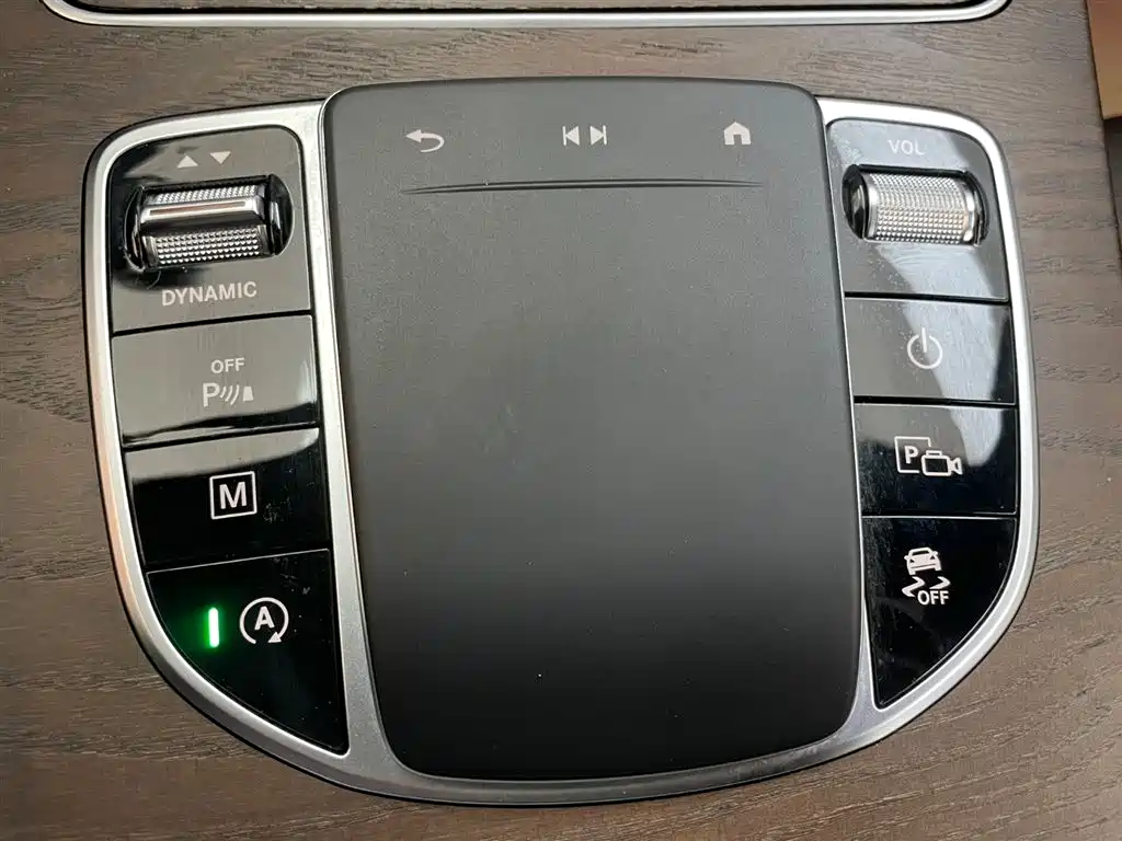 Mercedes-Benz Mercedes-Benz GLC 2020 GLC 260 L 4MATIC Luxury 2019 - thumbnail 25