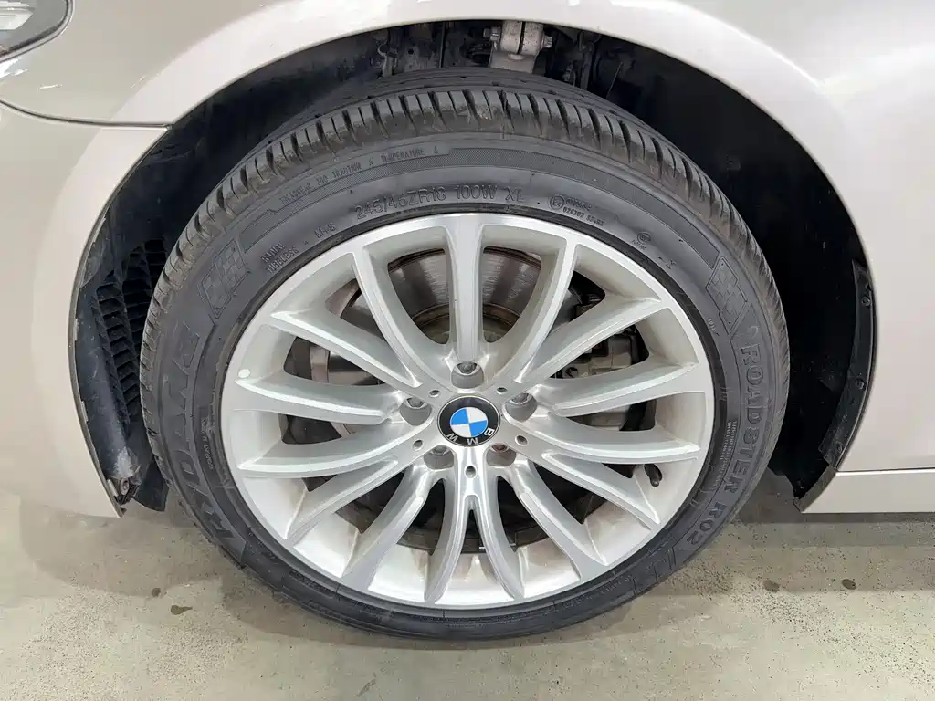 BMW BMW 5 Series 2017 525Li Luxury Design Package 2016 - thumbnail 12