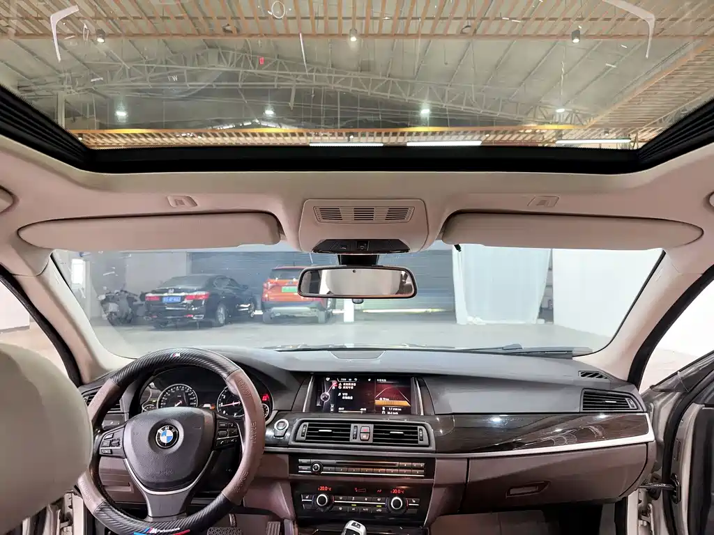 BMW BMW 5 Series 2017 525Li Luxury Design Package 2016 - thumbnail 25