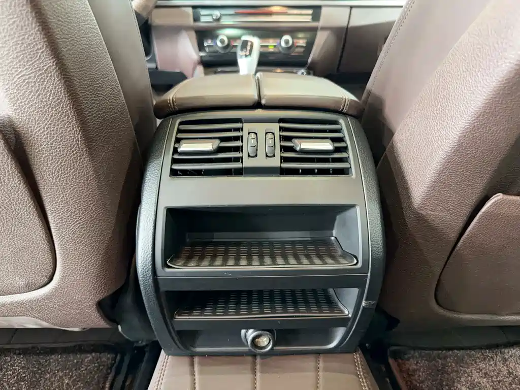 BMW BMW 5 Series 2017 525Li Luxury Design Package 2016 - thumbnail 28