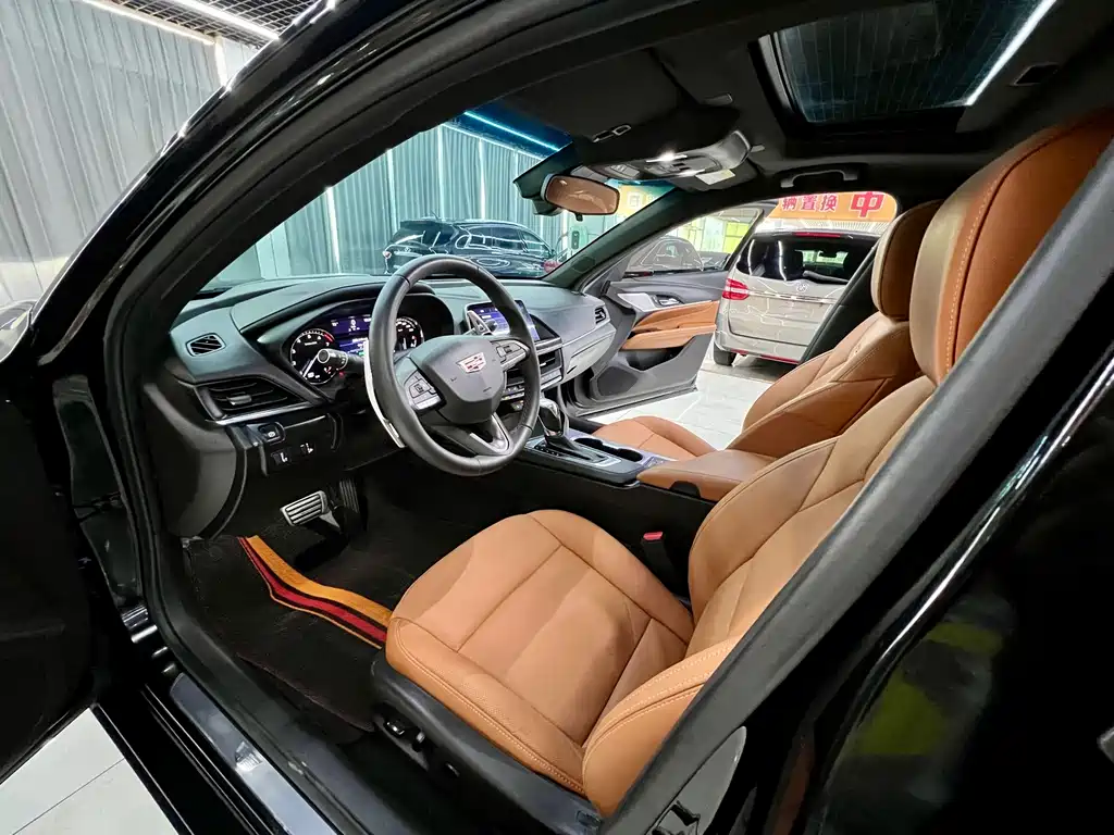 Cadillac Cadillac CT4 2022 28T Luxury 2022 - thumbnail 9