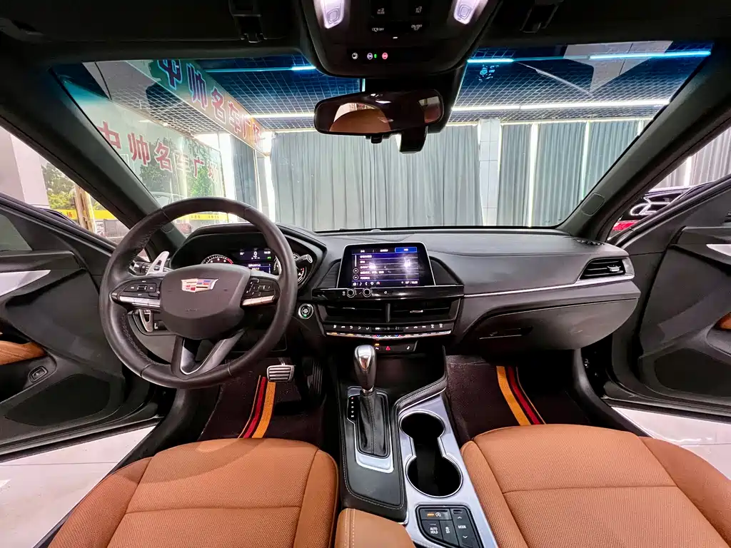 Cadillac Cadillac CT4 2022 28T Luxury 2022 - thumbnail 16