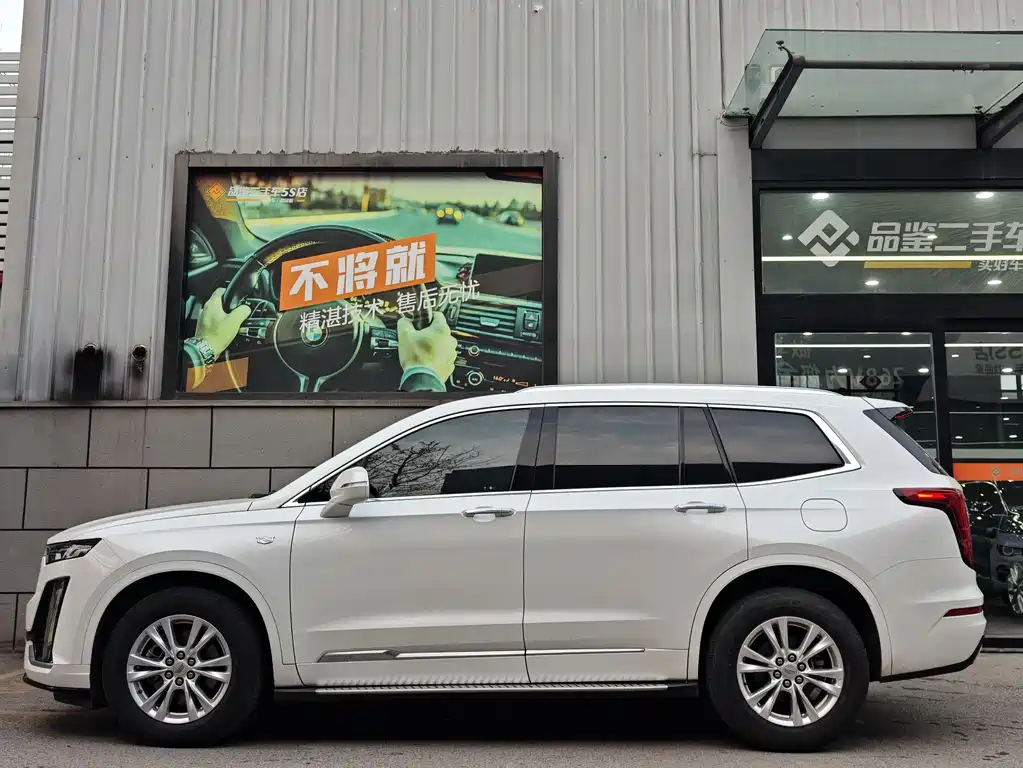 Cadillac Cadillac XT6 2021 28T Six-seat AWD Fashion Edition 2021 - thumbnail 2