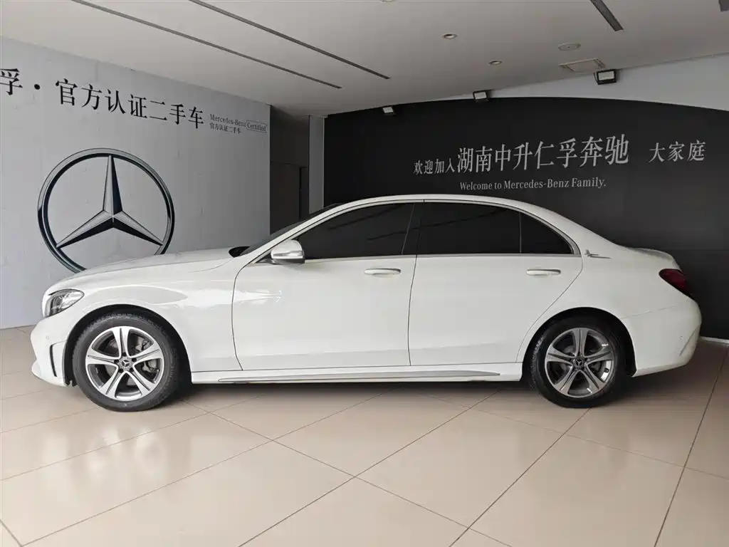Mercedes-Benz Mercedes-Benz C-Class 2019 C 260 L Sport Edition 2019 - thumbnail 4