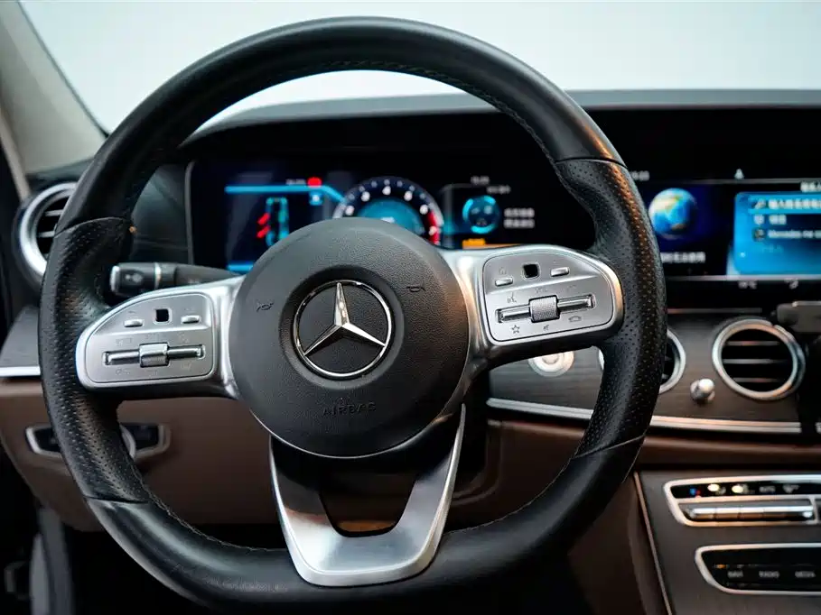 Mercedes-Benz Mercedes-Benz E-Class 2019 Model Year Facelift E 300 L Sport Luxury Edition 2019 - thumbnail 18