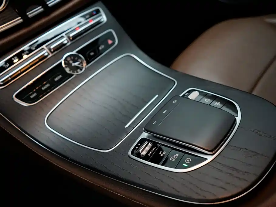 Mercedes-Benz Mercedes-Benz E-Class 2019 Model Year Facelift E 300 L Sport Luxury Edition 2019 - thumbnail 19