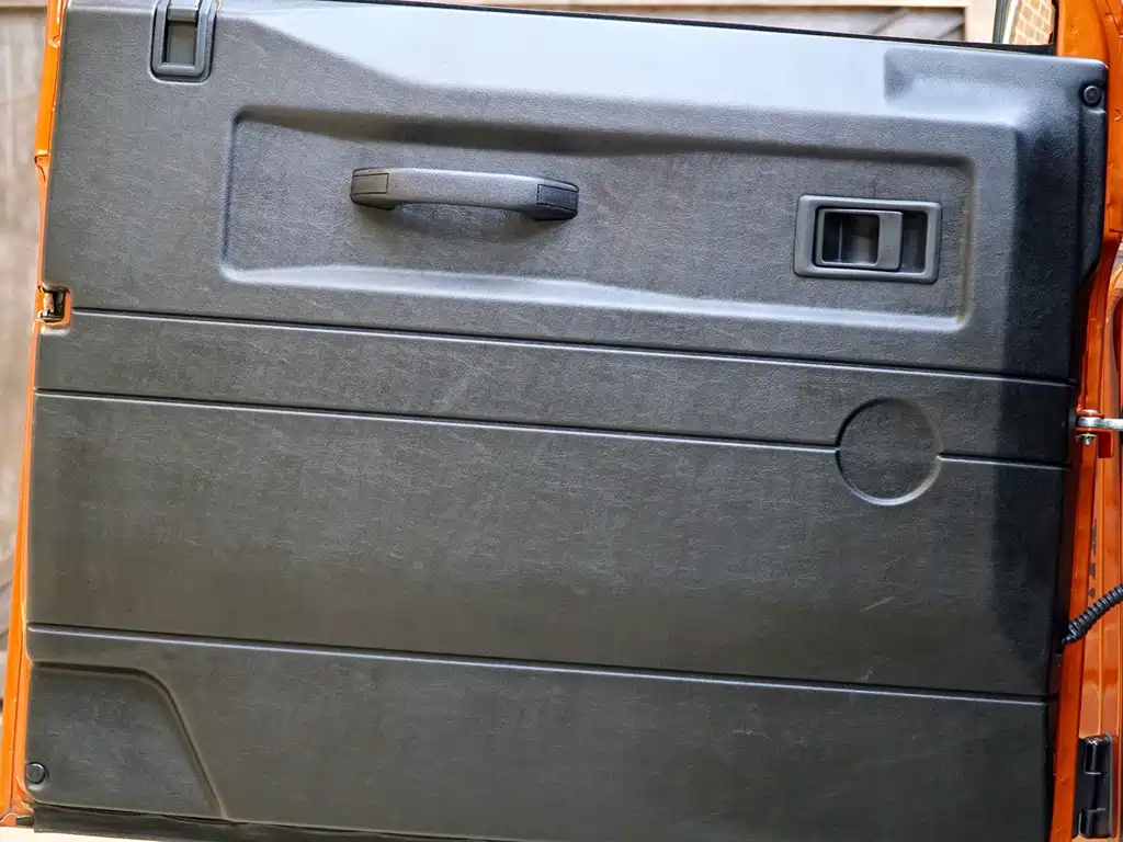 Land Rover Land Rover Defender 2010 Ice & Fire Limited Edition 2010 - thumbnail 9
