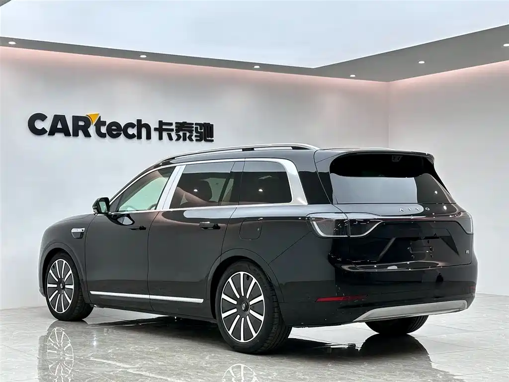 AITO Aito M9 2025 Extended Range Ultra 52kWh 6-seat Version (192-line LiDAR) 2026 - thumbnail 3