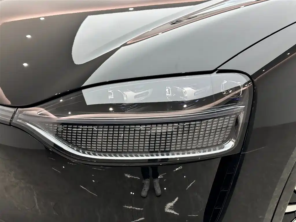 AITO Aito M9 2025 Extended Range Ultra 52kWh 6-seat Version (192-line LiDAR) 2026 - thumbnail 21