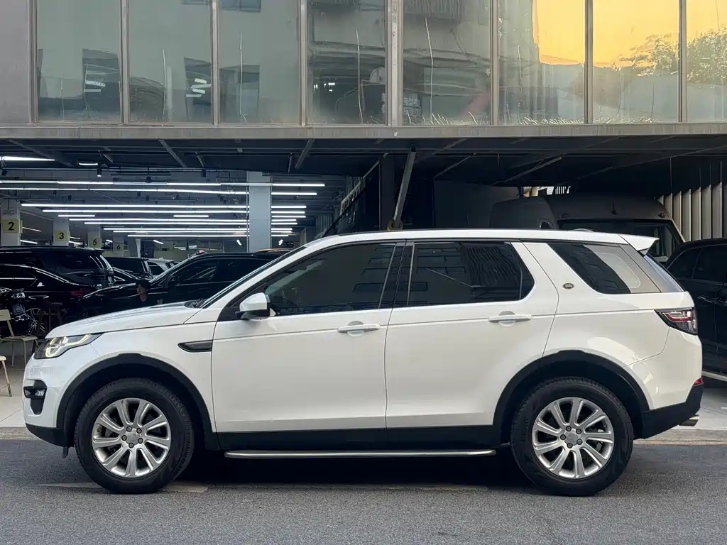 Land Rover Discovery Sport 2016 2.0T SE 2016 - thumbnail 5