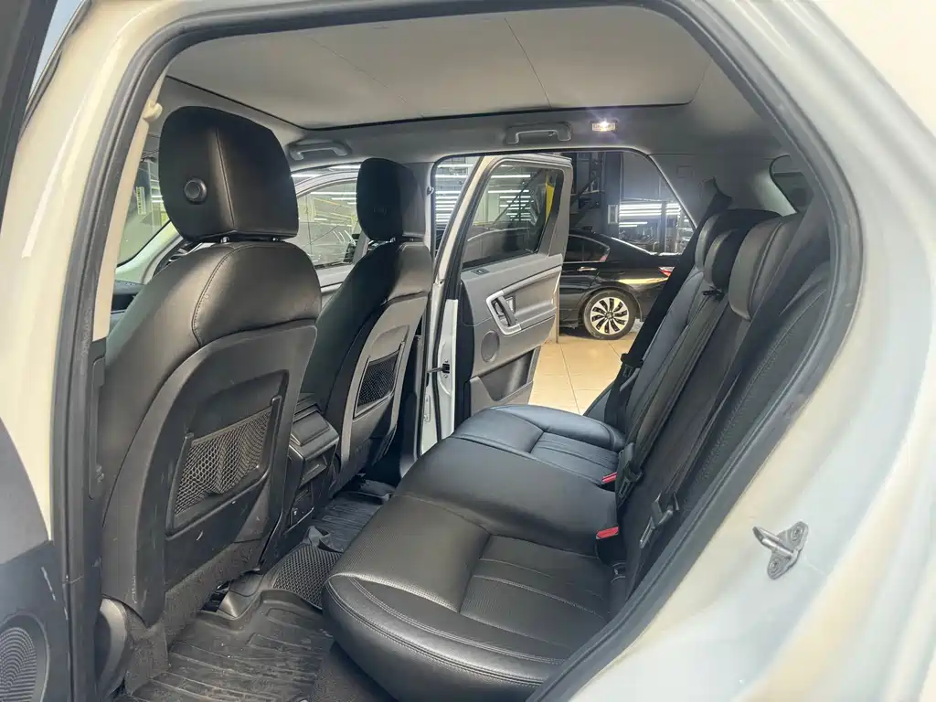 Land Rover Discovery Sport 2016 2.0T SE 2016 - thumbnail 13