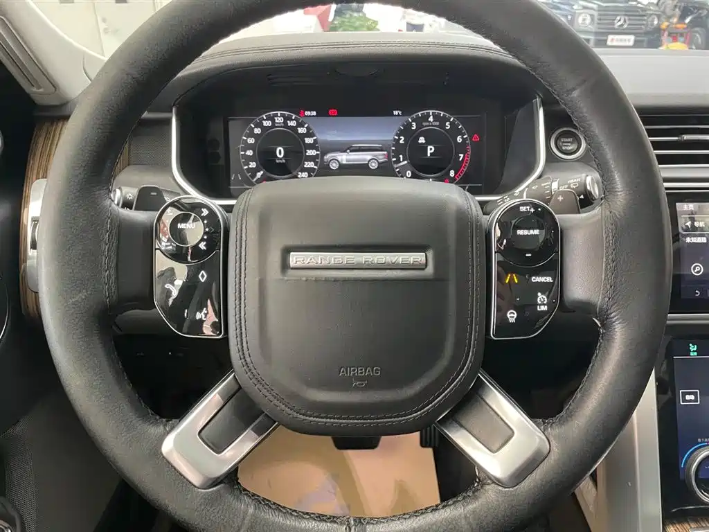 Land Rover Range Rover 2018 3.0 SC V6 Vogue Heritage Edition 2018 - thumbnail 17