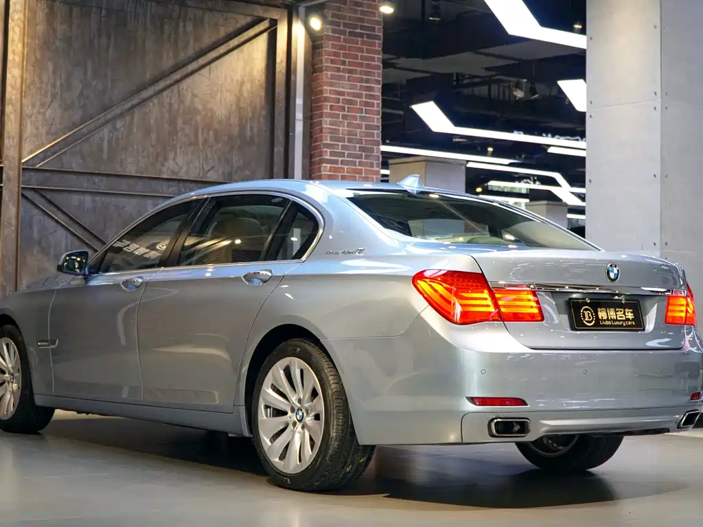 BMW BMW 7 Series 2010 4.4T Hybrid 2012 - thumbnail 4